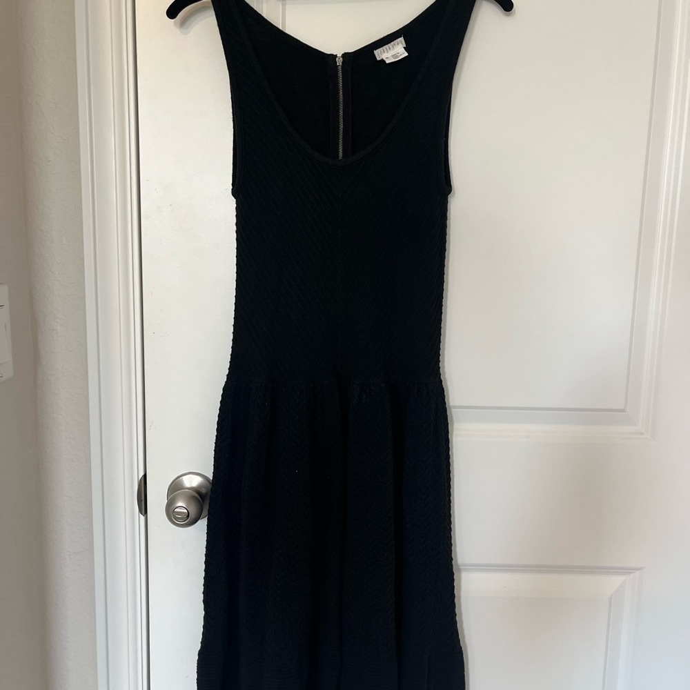 Elegant Black Textured Mini Dress​
